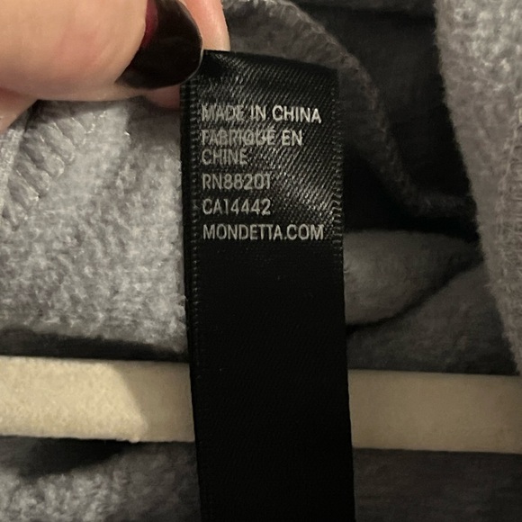 Mondetta Women’s Gray Performance Hoodie - Medium - Picture 2 of 15